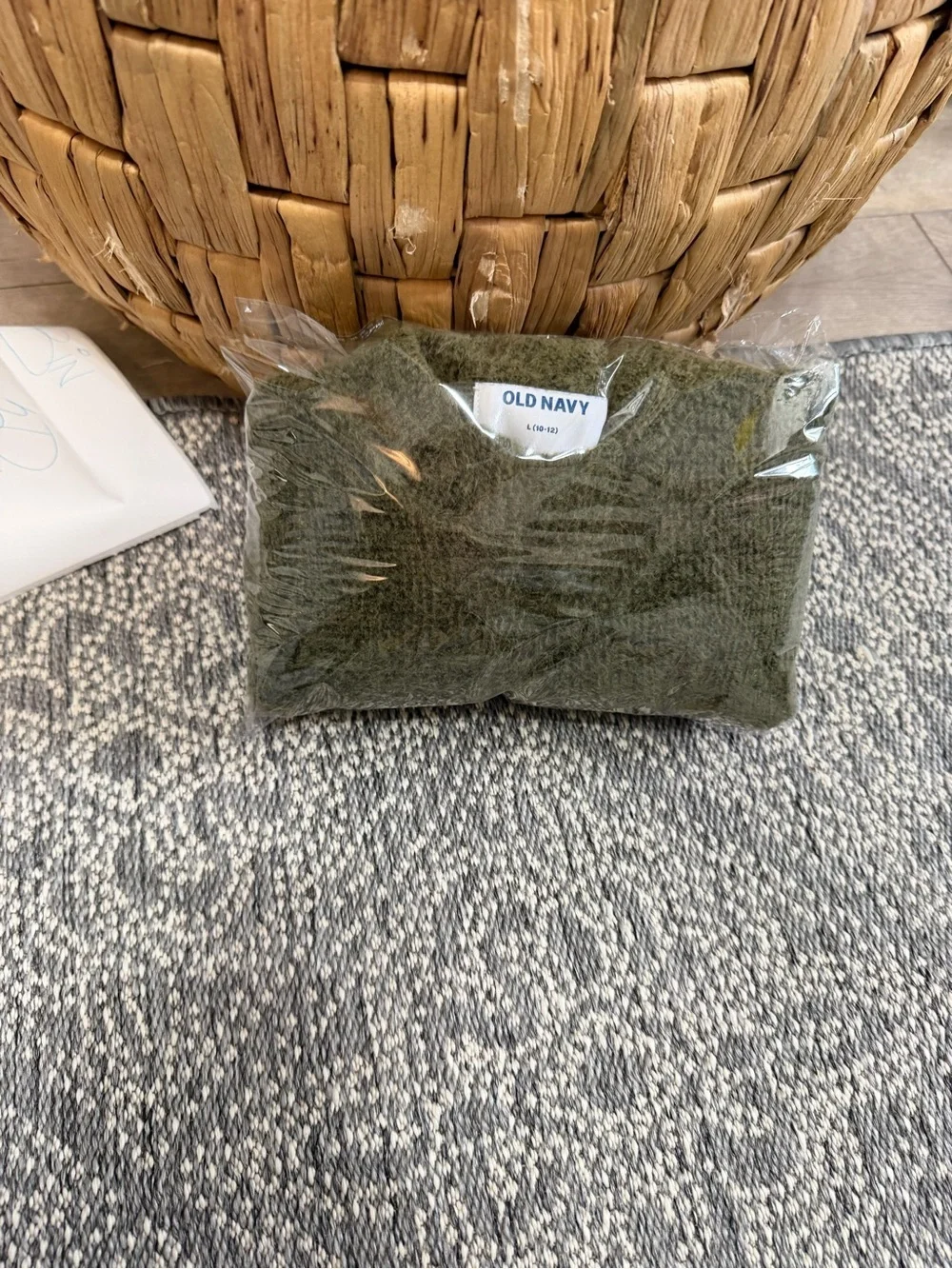 New Old Navy Girls Cozy Mock-Neck Chenille Sweater Olive Green Large